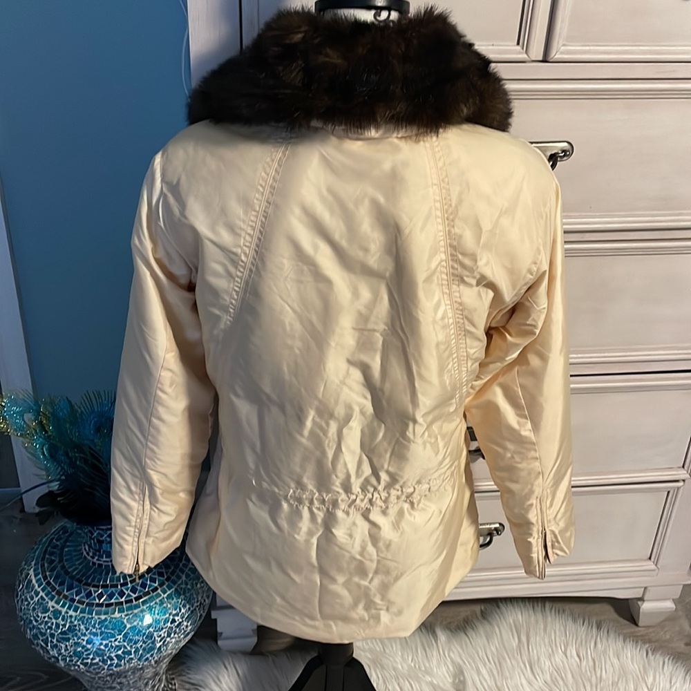 Womens Obermeyer resort size 4 faux fur trim crème ski jacket - Picture 5 of 12